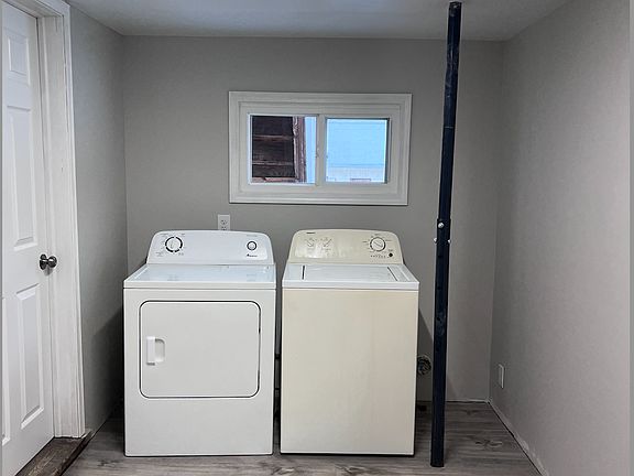 Laundry room side entry way.
