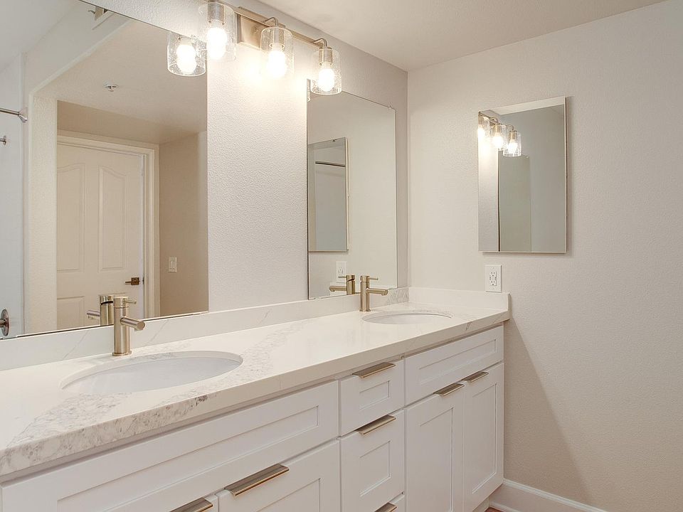 1st image of 5552 W 6th St #2312