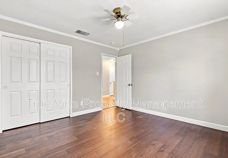 6317 Stable Farm — Photo 37