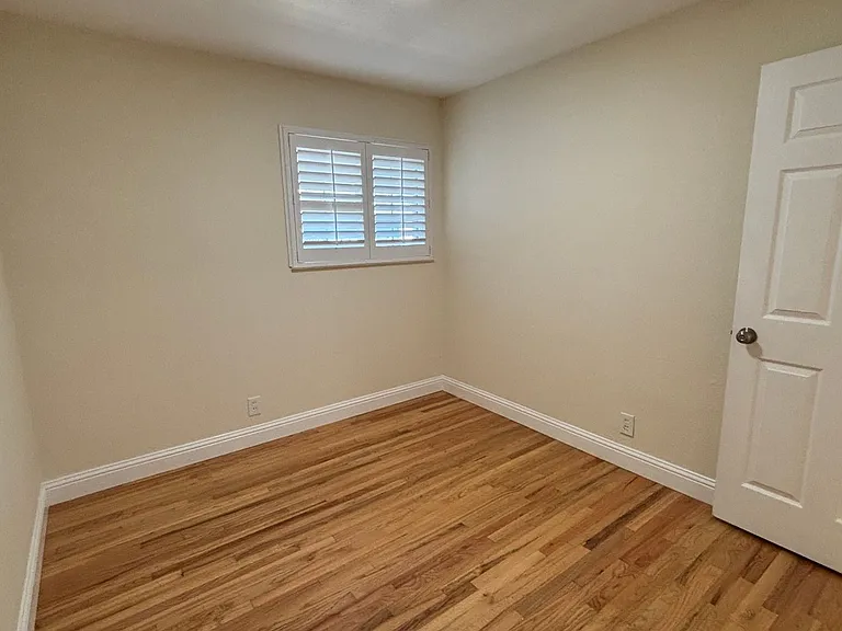 8096 Juniper Ave — Photo 11
