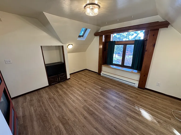 182 S Jefferson Ave — Photo 7