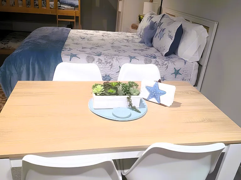 Beautiful 4-person dining area, ideal for family meals and gatherings.