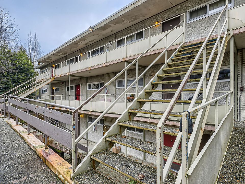 1st image of 109 25th Ave E #102