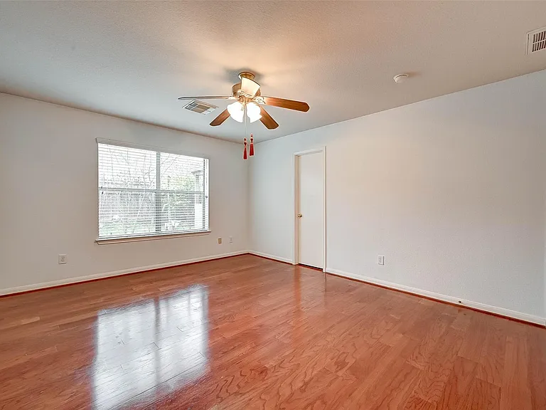3522 Samuel Adams Ln — Photo 24