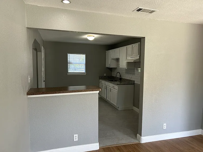 1216 W Pafford St — Photo 4