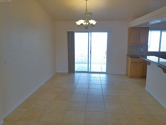 5th image of 3005 Gatewood Dr