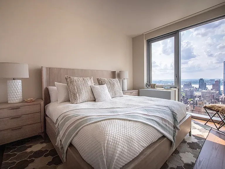 100 W 31st St #37G — Photo 3