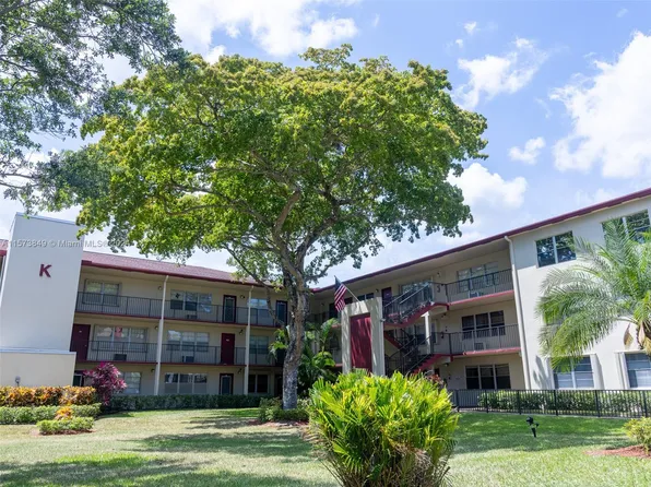 100 SW 132nd Way APT 313K, Hollywood, FL 33027