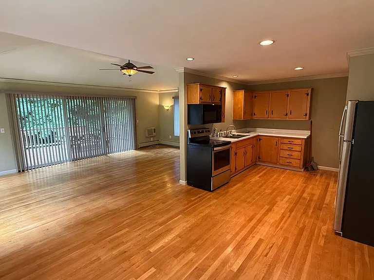 46 Topstone Dr — Photo 5