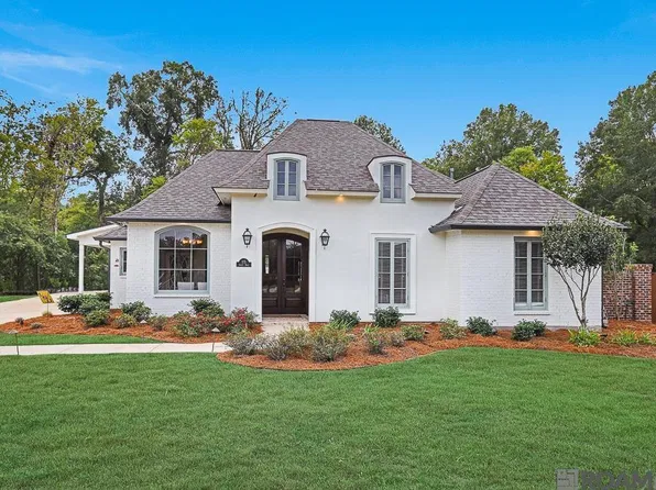 175 Graces Dr, Saint Gabriel, LA 70776