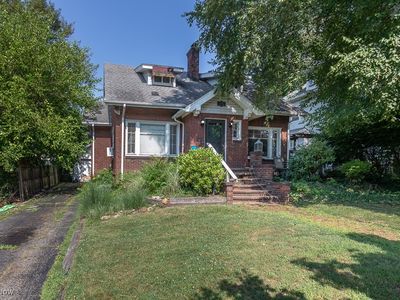 958 Woodward Ave, Akron, OH, 44310