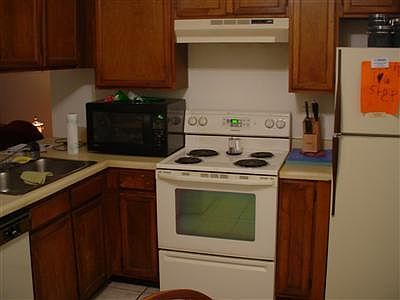 5th image of 1528 S Columbus Blvd #22