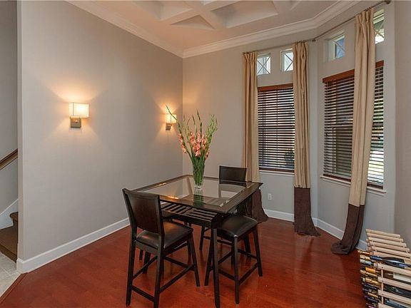 4th image of 3667 King George Dr