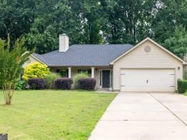 1553 Shoal Creek Dr, Winder, GA 30680