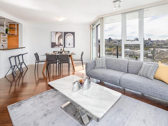 5th image of 583 Beach Cres #1702