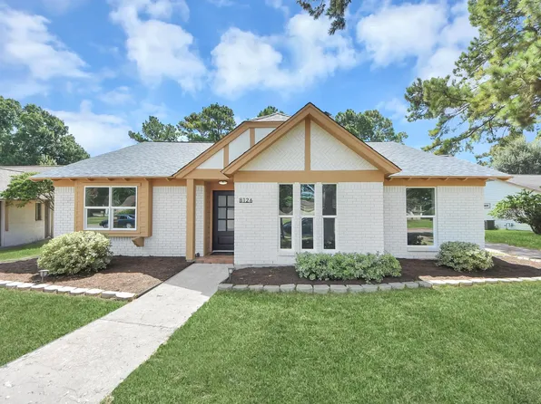 8126 Clover Gardens Dr, Houston, TX 77095
