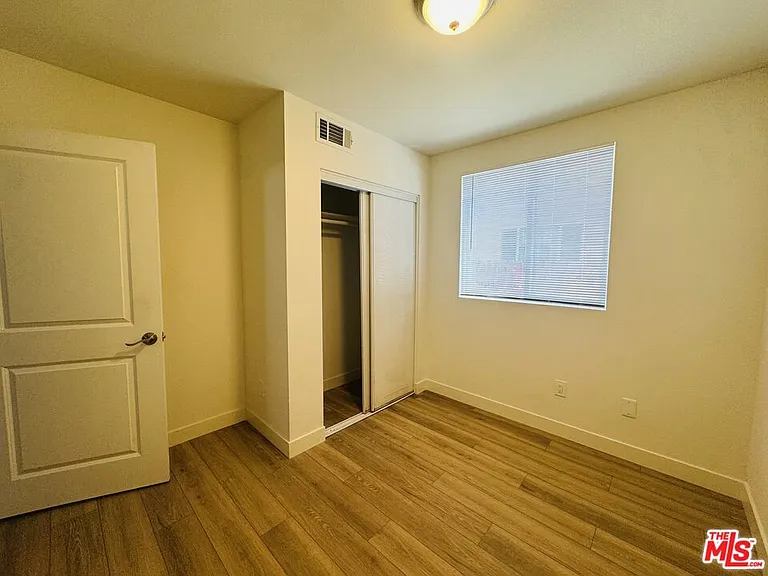 5919 Denver Ave #5919 — Photo 11