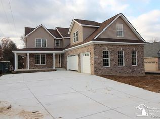 8082 Hunters Ridge Dr, Newport, MI 48166