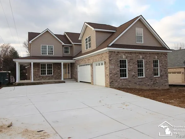 8082 Hunters Ridge Dr, Newport, MI 48166