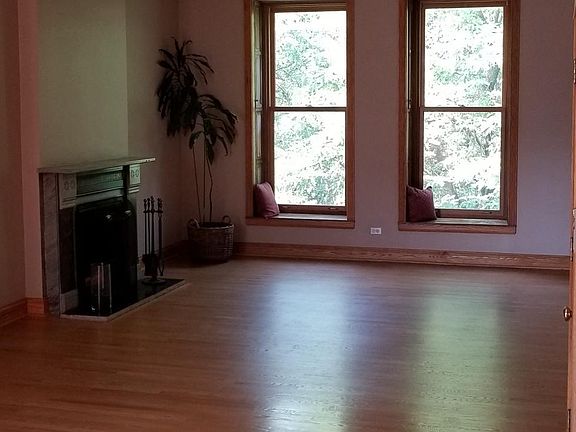 5th image of 2111 N Cleveland Ave