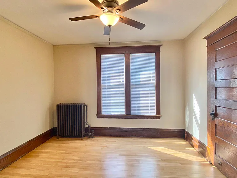 1105 Minnehaha Ave E #2 — Photo 4