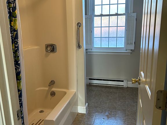 4th image of 52 Starboard Dr