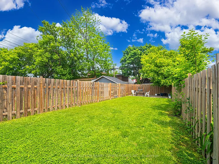 475 Winona Dr #2 — Photo 24