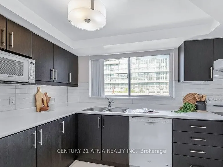 44 Gerrard St W #1206 — Photo 3
