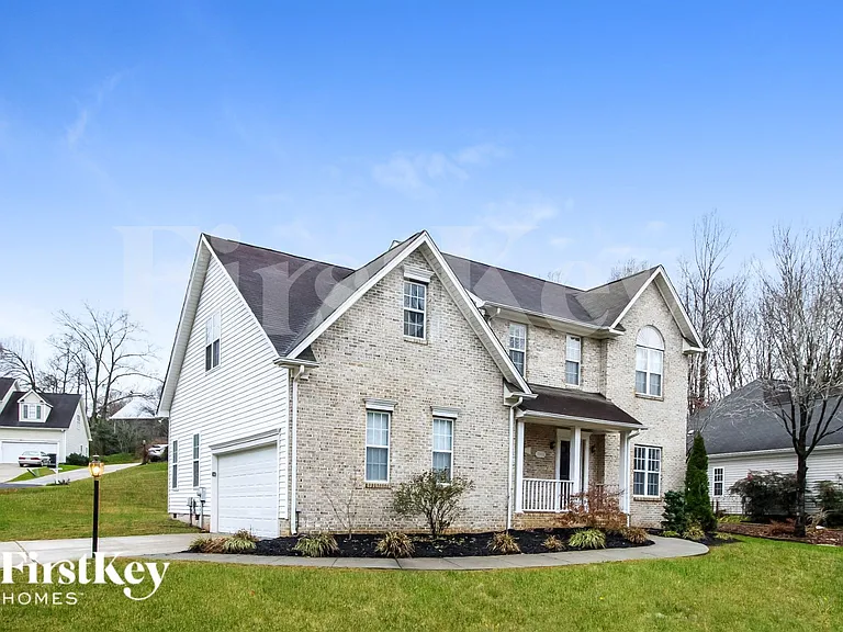 5910 Habersham Dr — Photo 2