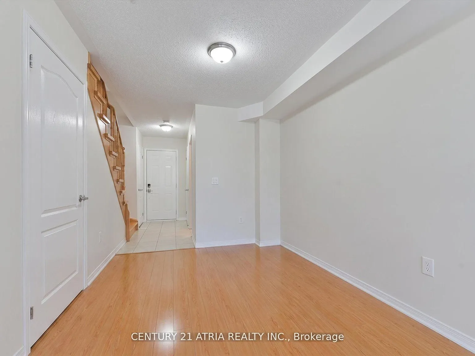 2 bed, $3,000 — Photo 4