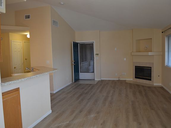 3rd image of 1514 Jenny Lynn Dr #1514