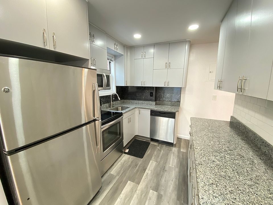 1st image of 30-89 38th St #4D