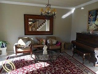 5th image of 5070 Shady Creek Dr