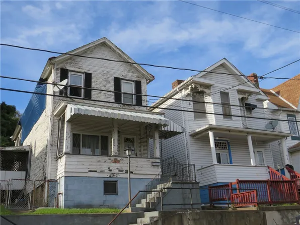 412 W 9th Ave, Tarentum, PA 15084