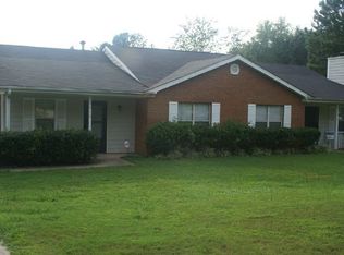 5678 Williamsburg Trce, College Park, GA 30349