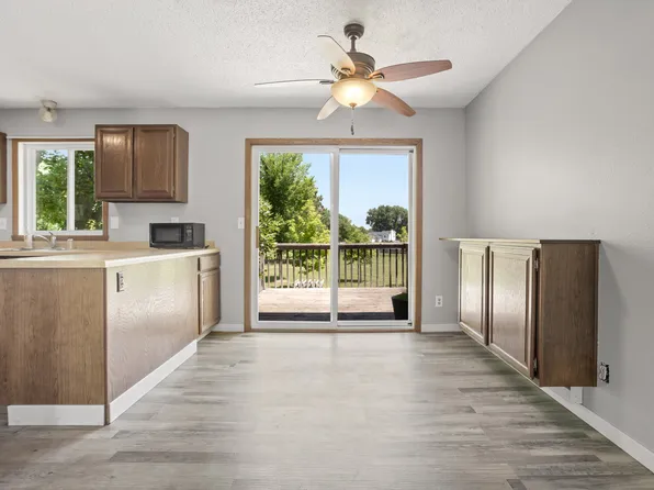 1856 29th Street Cir S, Moorhead, MN 56560