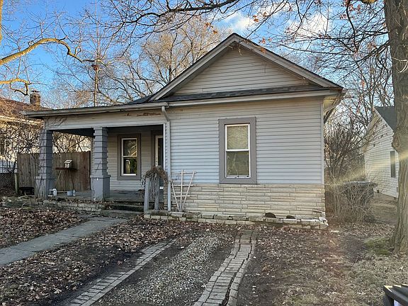 2nd image of 1113 Potomac Ave