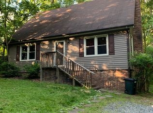 1400 Houndsbay Ct, Kernersville, NC 27284