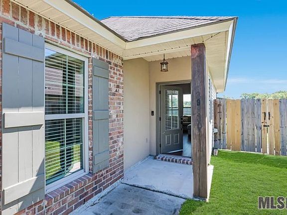 2nd image of 29130 Honeysuckle Ln