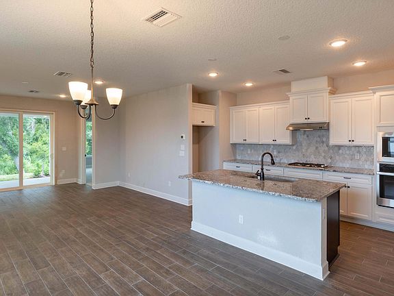 5th image of 350 Vista Lake Cir