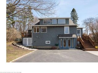 19 Scott Dyer Rd, Cape Elizabeth, ME 04107
