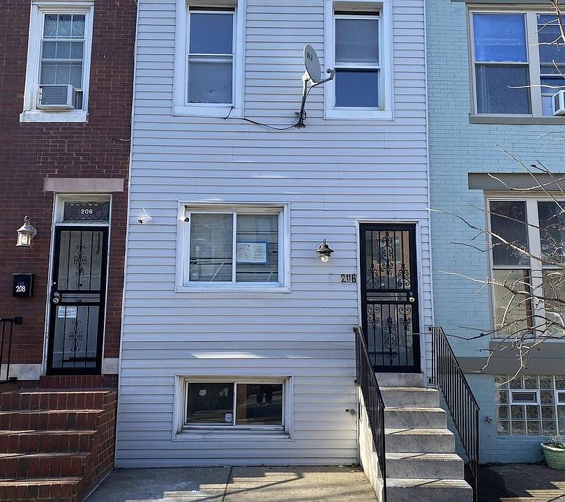 1st image of 206 W Lorraine Ave