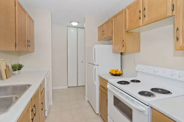 320 Grier Ave NE — Photo 7