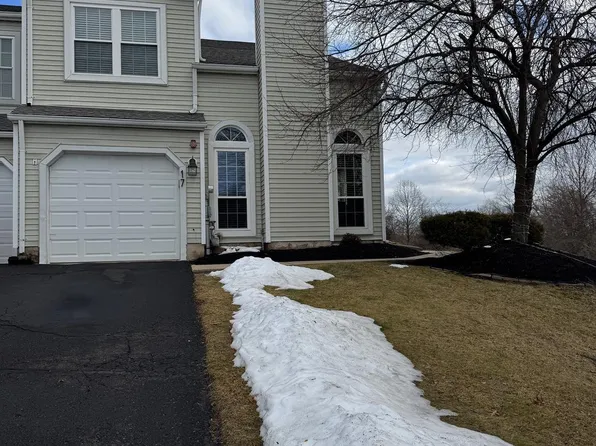 17 Parkview Way, Newtown, PA 18940