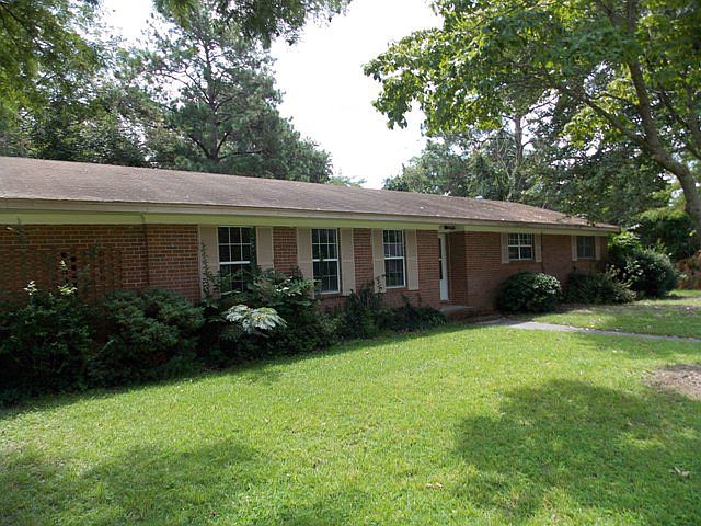 1st image of 3168 Parkwood Dr