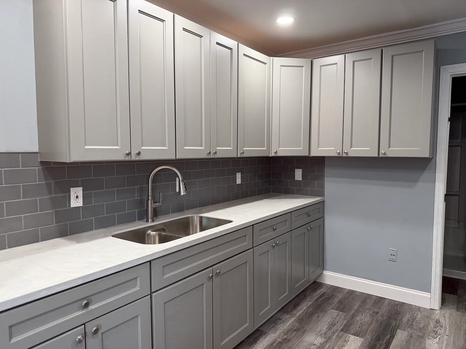 3 bed, 1400 sqft, $1,800 — Photo 1