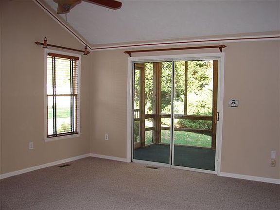 Living Room with porch