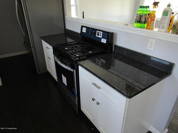 9500 Kitchen 2
