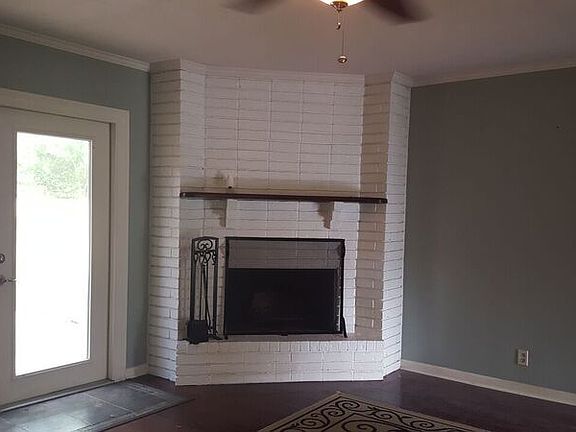 3rd image of 4303 Memorial Dr