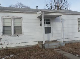 1804 Taylor, Lexington, MO 64067
